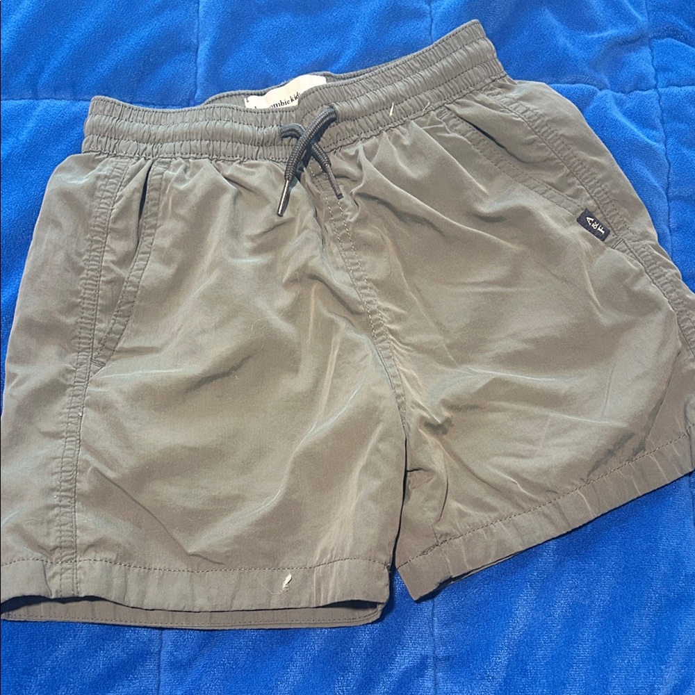 Olive Green Drawstring Casual Shorts